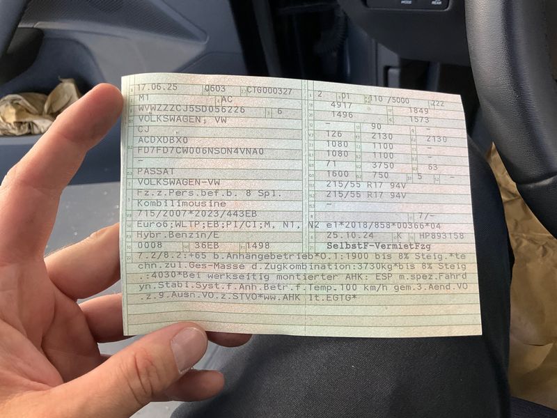 Volkswagen Passat 1.5 eTSI — zdjęcie 15