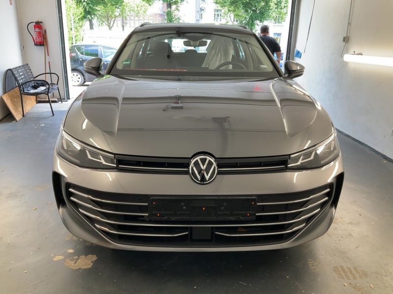 Volkswagen Passat 1.5 eTSI — zdjęcie 9