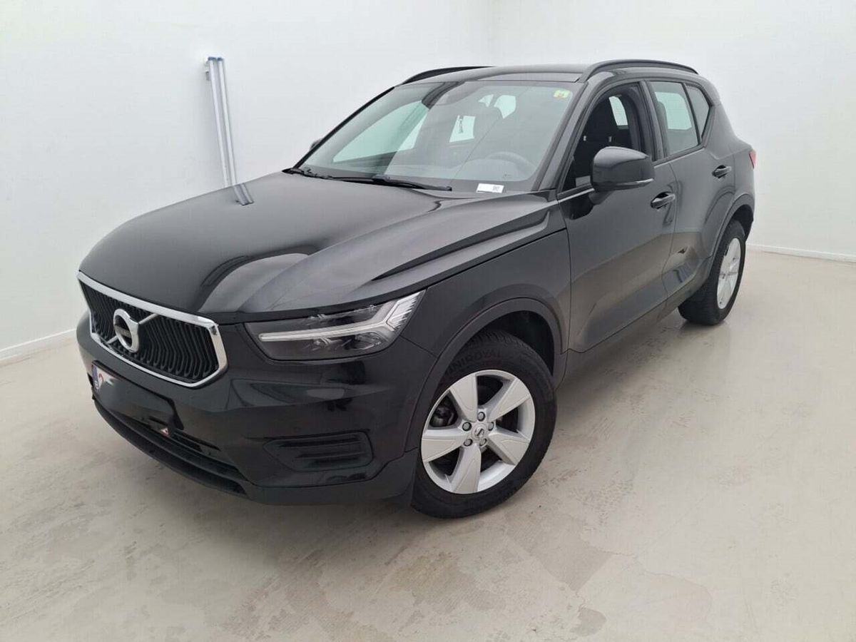 Volvo XC40 1.5 T2 Momentum Core 2WD