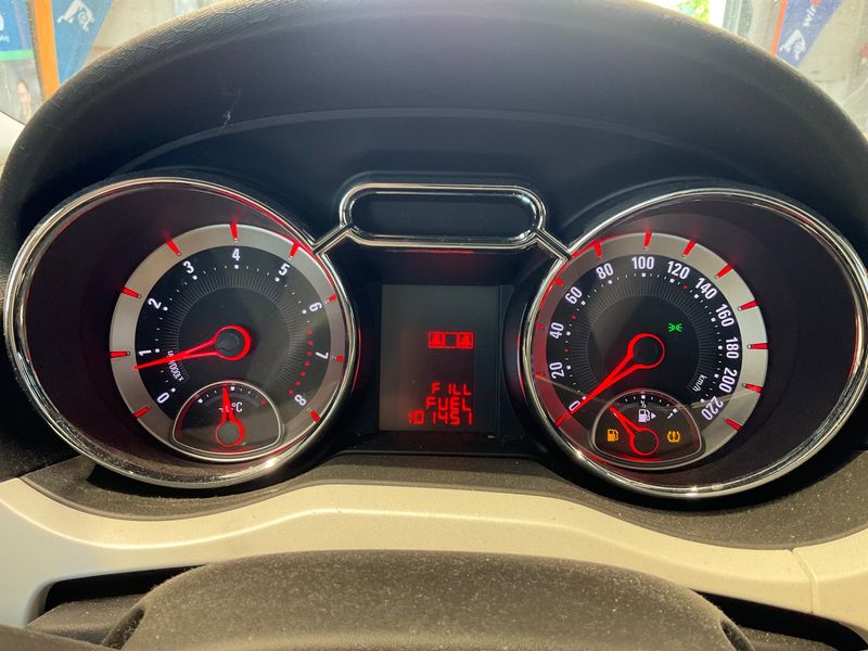 Opel Adam 1.4 Jam — zdjęcie 13