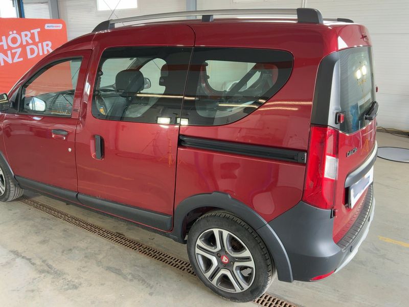 Dacia Dokker 1.6 SCe Stepway Charisma — zdjęcie 3
