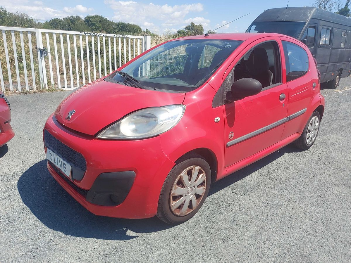 Peugeot 107 1.0 Serie 64