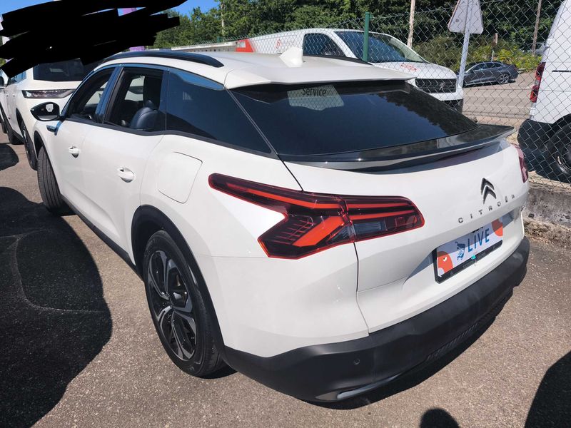 Citroen C5 X 1.6 Plug-in Hybrid Feel Pack — zdjęcie 3