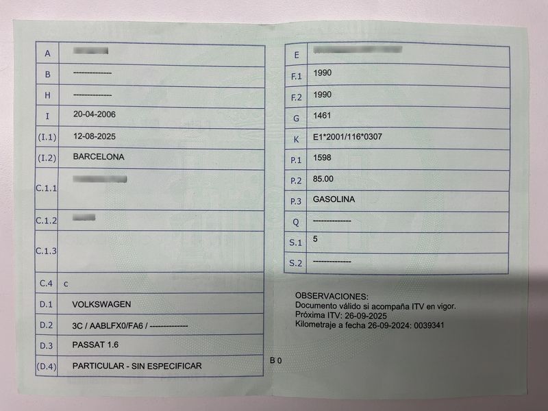 Volkswagen Passat 1.6 FSI Advance — zdjęcie 15