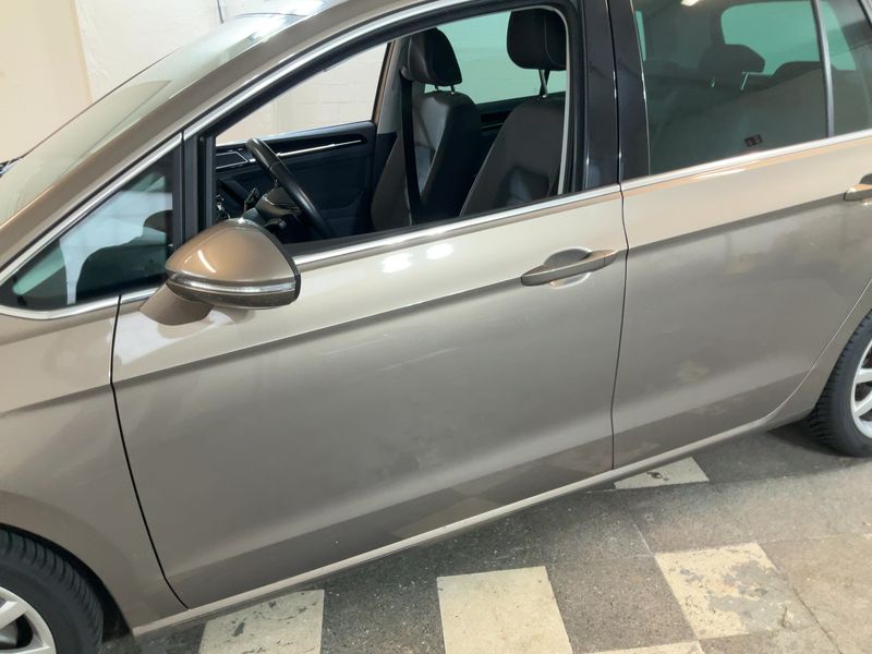 Volkswagen Golf VII Sportsvan 1.4 TSI Highline BlueMotion Tech — zdjęcie 4