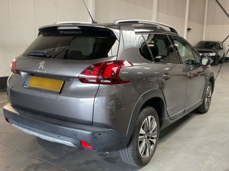 Peugeot 2008 1.2 PureTech Allure — zdjęcie 6