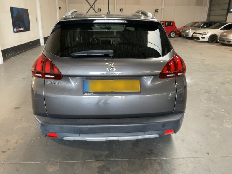 Peugeot 2008 1.2 PureTech Allure — zdjęcie 5