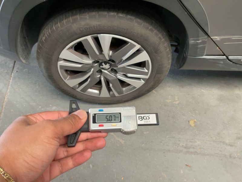 Peugeot 2008 1.2 PureTech Allure 2018 – снимка 9