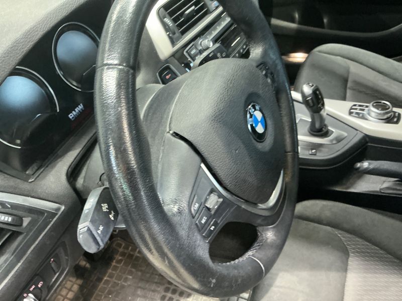 BMW 1er 120i Advantage 2018 – снимка 23