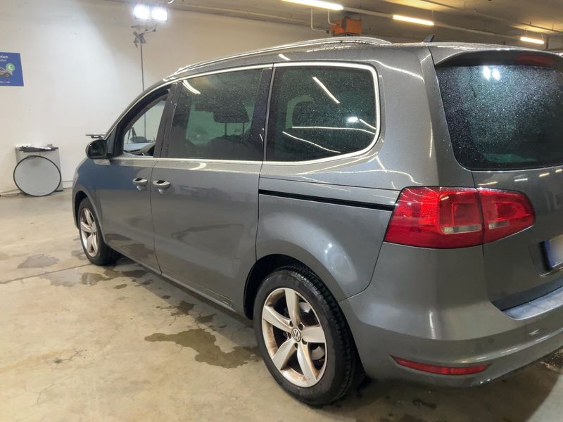 Volkswagen Sharan 2.0 TDI Highline BlueMotion Tech — zdjęcie 3