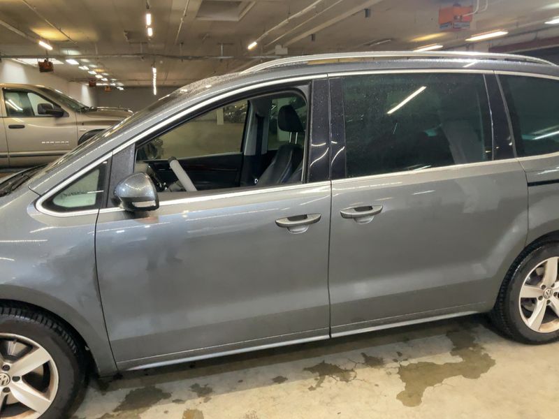 Volkswagen Sharan 2.0 TDI Highline BlueMotion Tech — zdjęcie 4