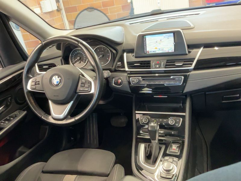 BMW 2er 218d Active Tourer Sport Line — zdjęcie 12