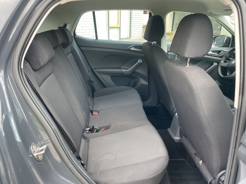 Volkswagen T-Cross 1.0 TSI — zdjęcie 12