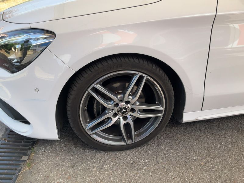 Mercedes-Benz CLA-Klasse CLA 200 AMG Line 2019 – снимка 3