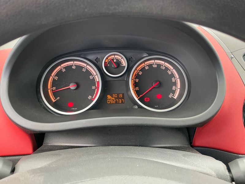 Opel Corsa 1.2 Edition — zdjęcie 4