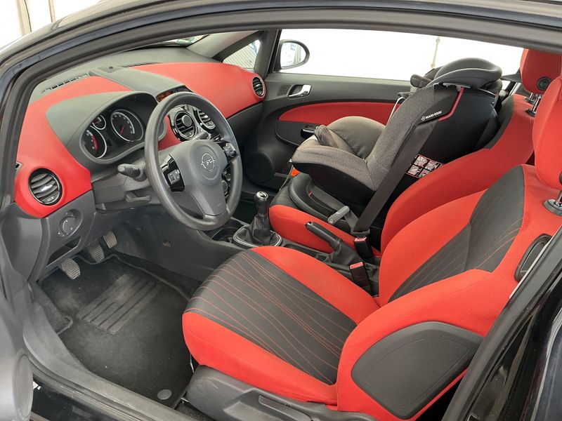 Opel Corsa 1.2 Edition — zdjęcie 3