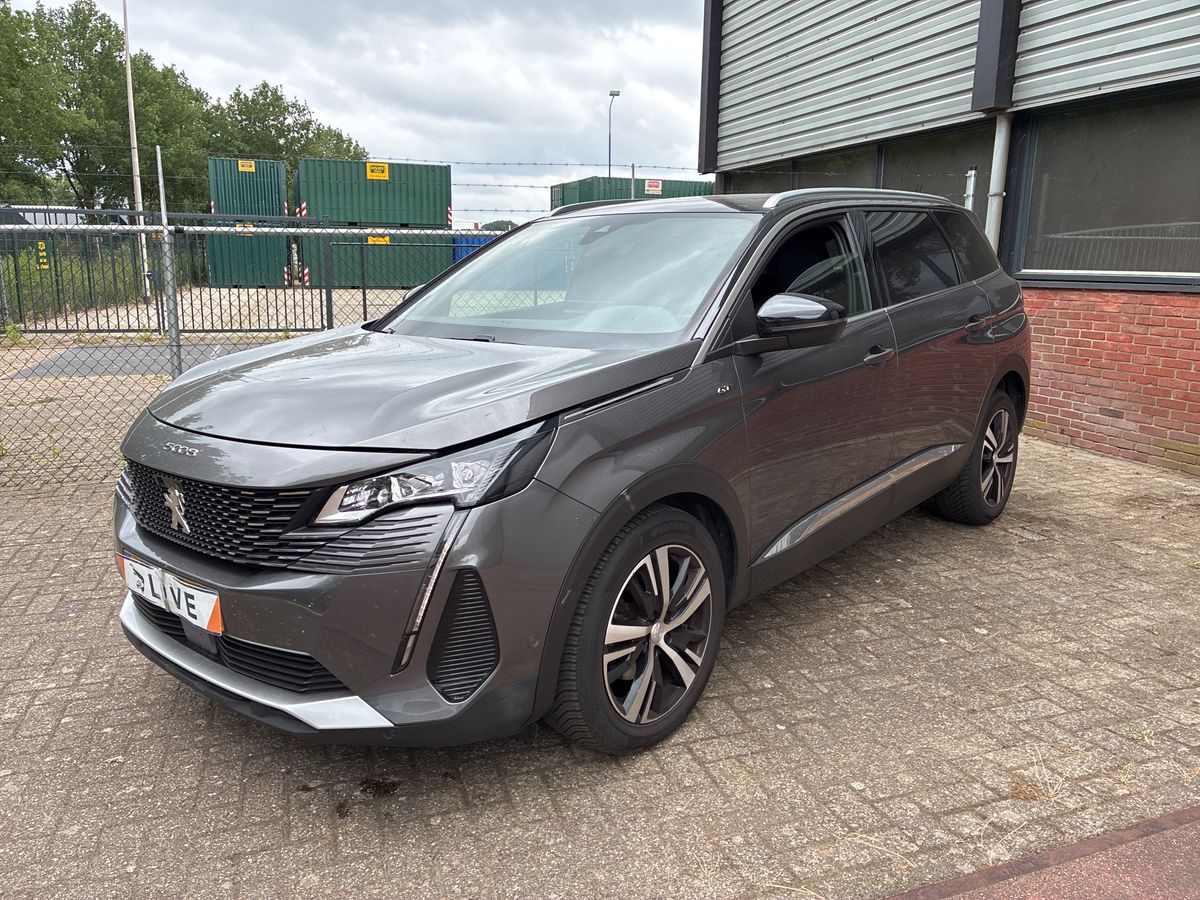 Peugeot 5008 2021