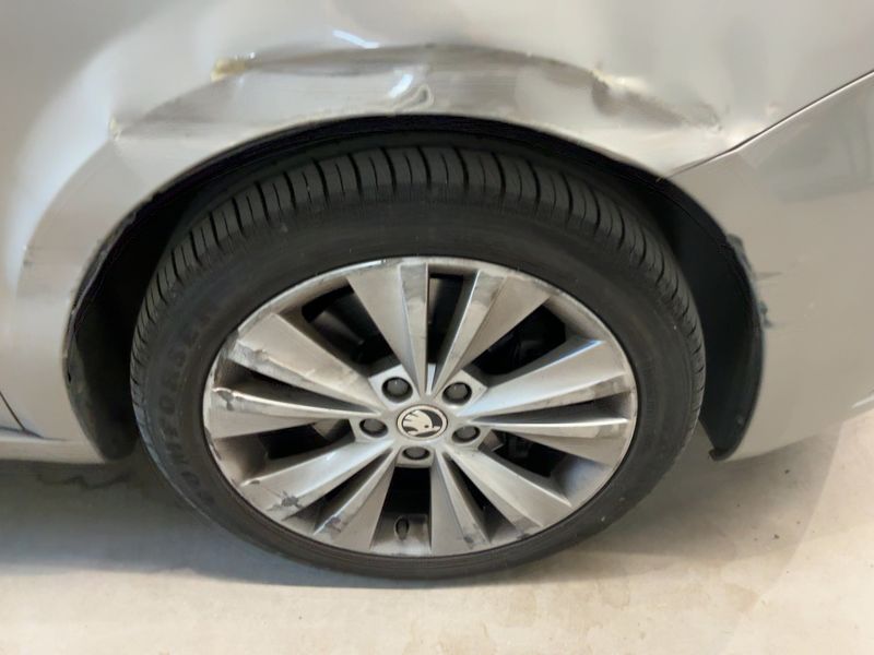 Skoda Superb 1.8 TSI Elegance 2014 – снимка 11