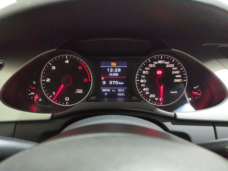 Audi A4 2.7 V6 TDI — zdjęcie 12
