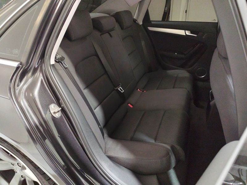 Audi A4 2.7 V6 TDI — zdjęcie 13