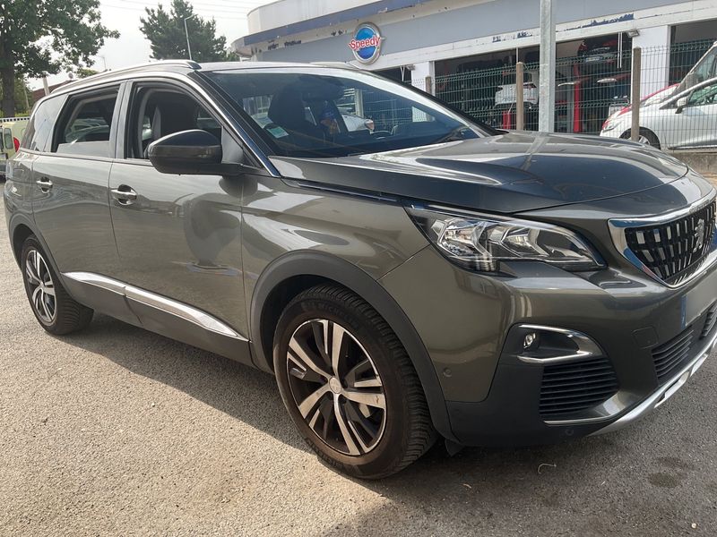 Peugeot 5008 1.5 Blue-HDi Allure 2020 – снимка 12