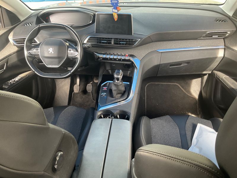 Peugeot 5008 1.5 Blue-HDi Allure 2020 – снимка 17