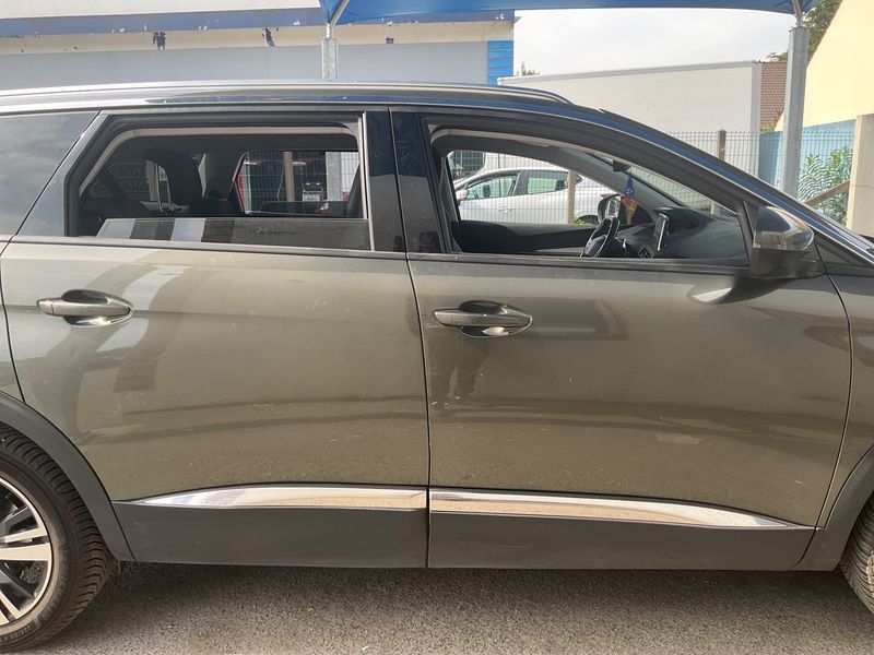 Peugeot 5008 1.5 Blue-HDi Allure 2020 – снимка 10