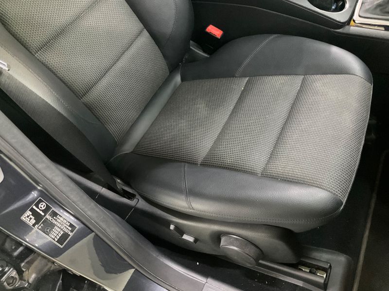 Mercedes-Benz GLK-Klasse GLK 220 CDI 4Matic BlueEfficiency 2009 – снимка 28