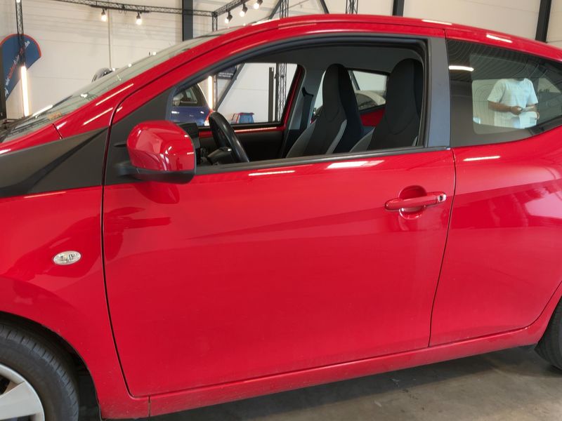 Toyota Aygo 1.0 X-Play — zdjęcie 4
