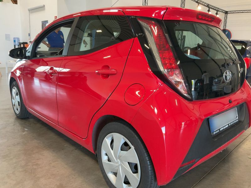 Toyota Aygo 1.0 X-Play — zdjęcie 3
