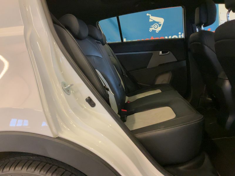 Kia Sportage 1.7 CRDi Edition 7 2WD — zdjęcie 14