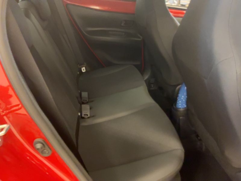 Toyota Aygo X 1.0 Pulse — zdjęcie 14