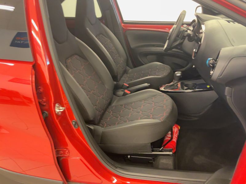 Toyota Aygo X 1.0 Pulse — zdjęcie 11
