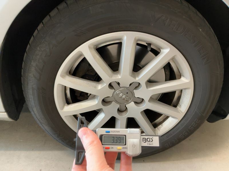 Audi A4 2.0 TDI Attraction 2013 – снимка 11