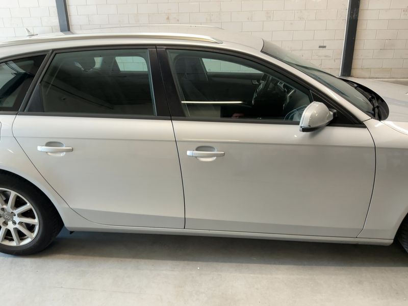 Audi A4 2.0 TDI Attraction 2013 – снимка 10