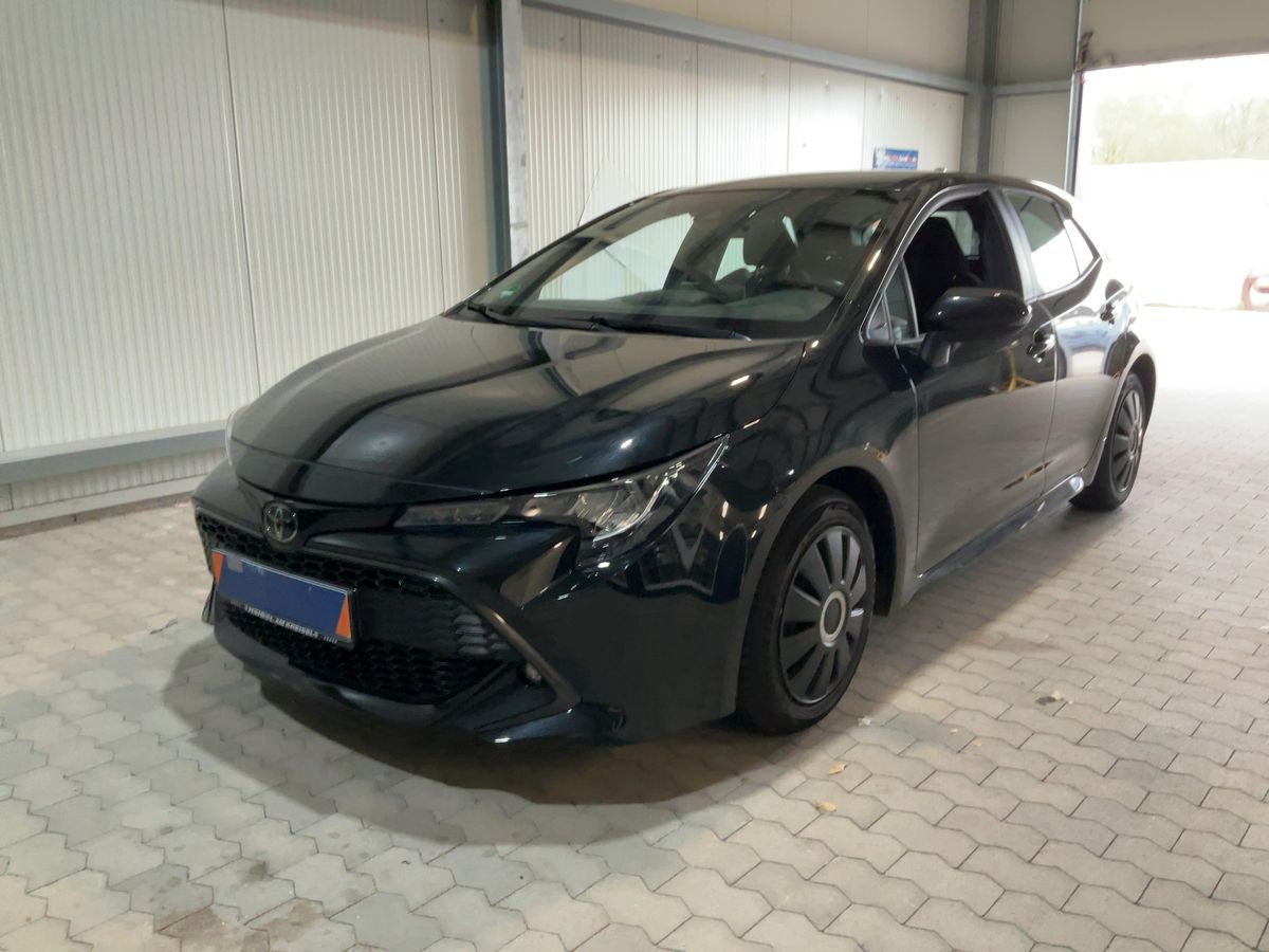 Toyota Corolla 2021 — photo 1