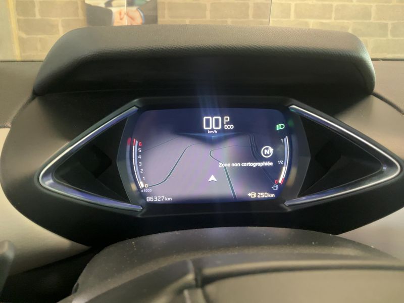 DS Automobiles DS3 Crossback 1.2 PureTech So Chic — zdjęcie 13