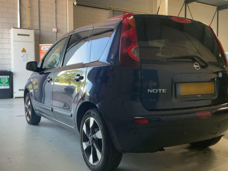 Nissan Note 1.6 Tekna — zdjęcie 3
