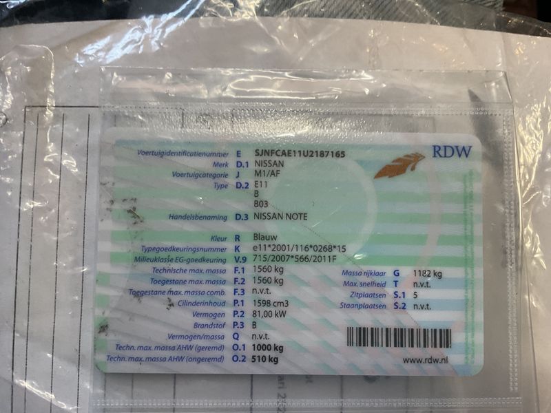 Nissan Note 1.6 Tekna — zdjęcie 15