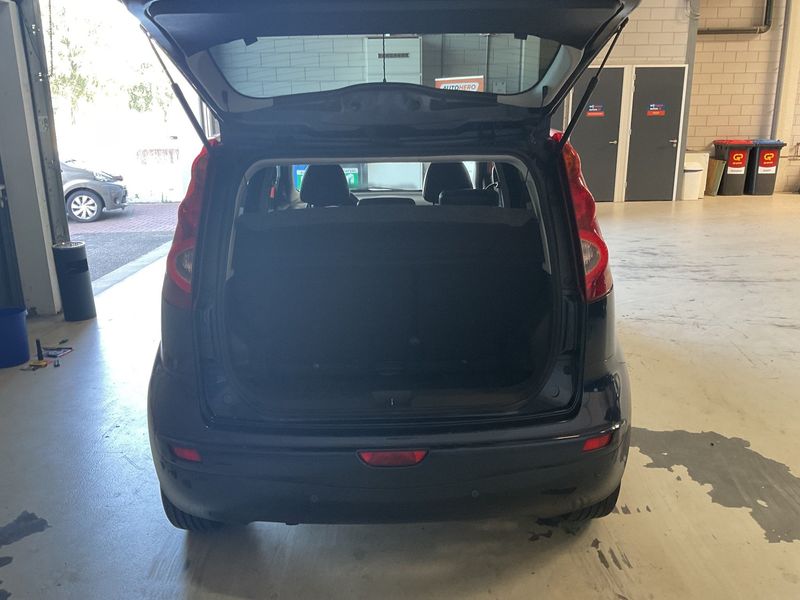 Nissan Note 1.6 Tekna — zdjęcie 10