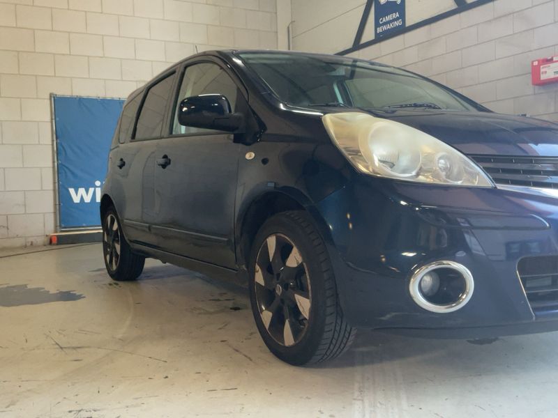 Nissan Note 1.6 Tekna — zdjęcie 8