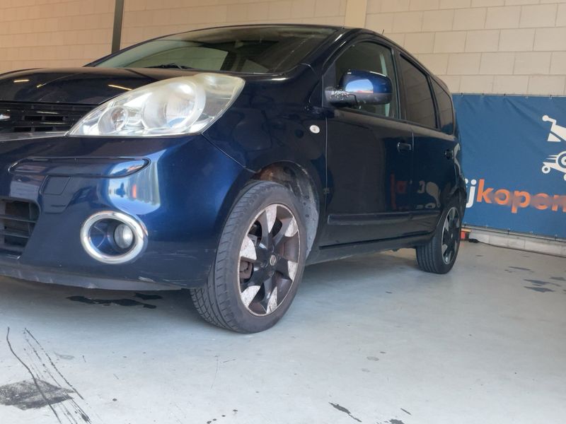 Nissan Note 1.6 Tekna — zdjęcie 2
