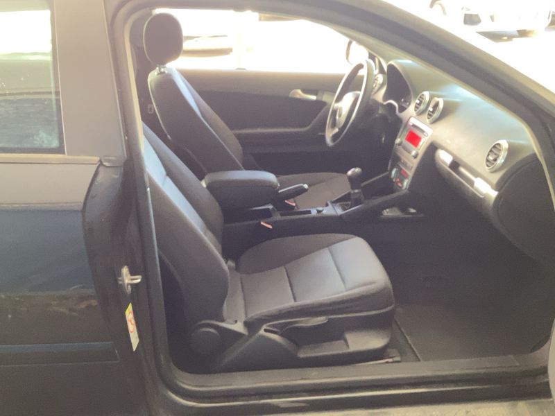 Audi A3 1.6 TDI Attraction — zdjęcie 11