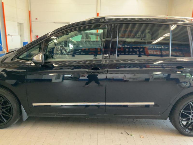 Volkswagen Touran 1.4 TSI Comfortline BlueMotion Tech 2017 – снимка 4