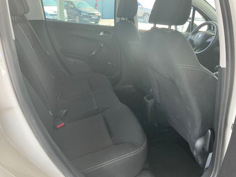Peugeot 208 1.2 e-VTi Active 2019 – снимка 19