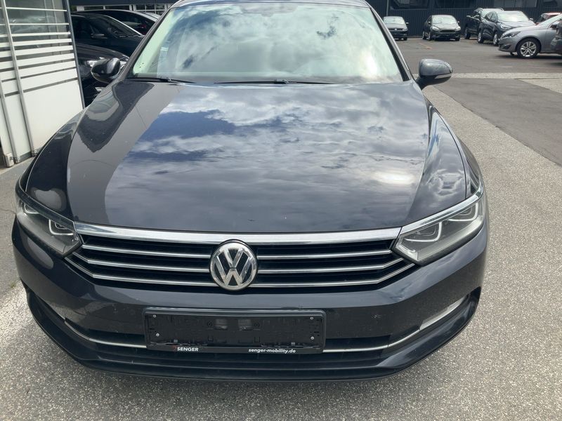 Volkswagen Passat 2.0 TDI Comfortline BlueMotion Tech 2017 – снимка 14