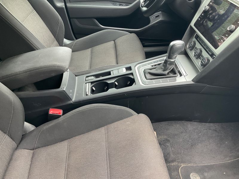 Volkswagen Passat 2.0 TDI Comfortline BlueMotion Tech 2017 – снимка 23
