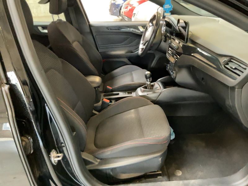 Ford Focus 1.5 TDCi EcoBlue ST-Line 2018 – снимка 16