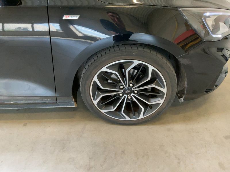 Ford Focus 1.5 TDCi EcoBlue ST-Line 2018 – снимка 11