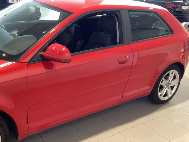 Audi A3 1.6 TDI Ambition — zdjęcie 4